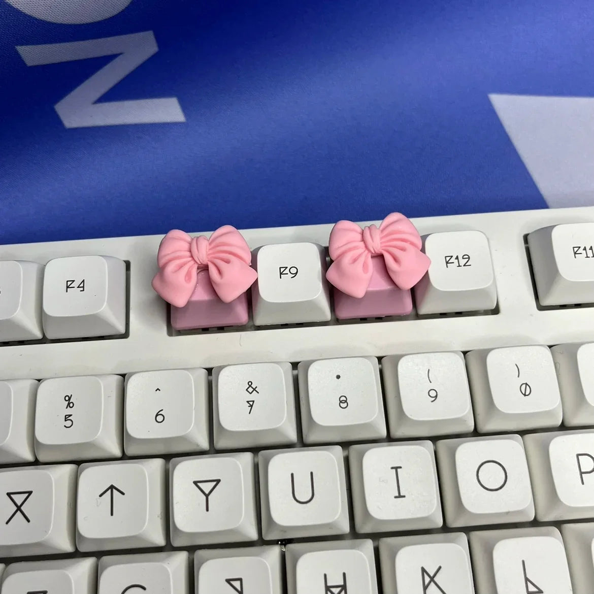 DIY Handmade Customized Pink Butterfly Keycap Transparent Cross Axis Game Girl Pink Mechanical Keyboard Keycap
