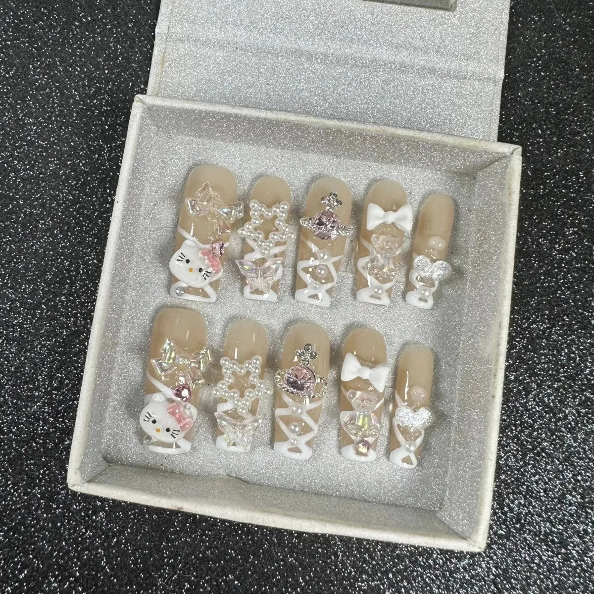 Cute 2024 Coffee Brown 3D Handmade Nail Art Sanrio Hello Kitty French Long Coffin Shape Star Kitty Full Coverage Removable Nails