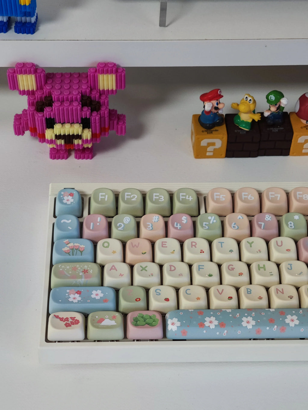MOA Keycaps Cute Alice Keycaps Cute Keycaps 141 Keys PBT Sublimation Mechanical Keyboard Cap 2.25 U 2.75U